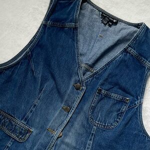 VINTAGE DENIM BUTTON UP